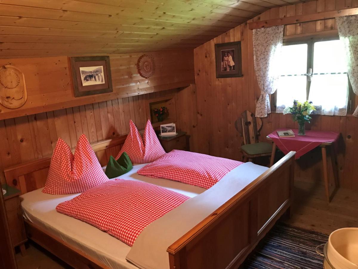 Senninger Alm Bed & Breakfast Hollersbach im Pinzgau Exterior photo