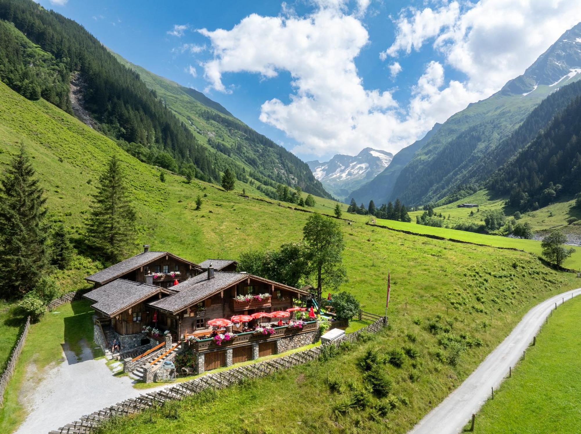 Senninger Alm Bed & Breakfast Hollersbach im Pinzgau Exterior photo