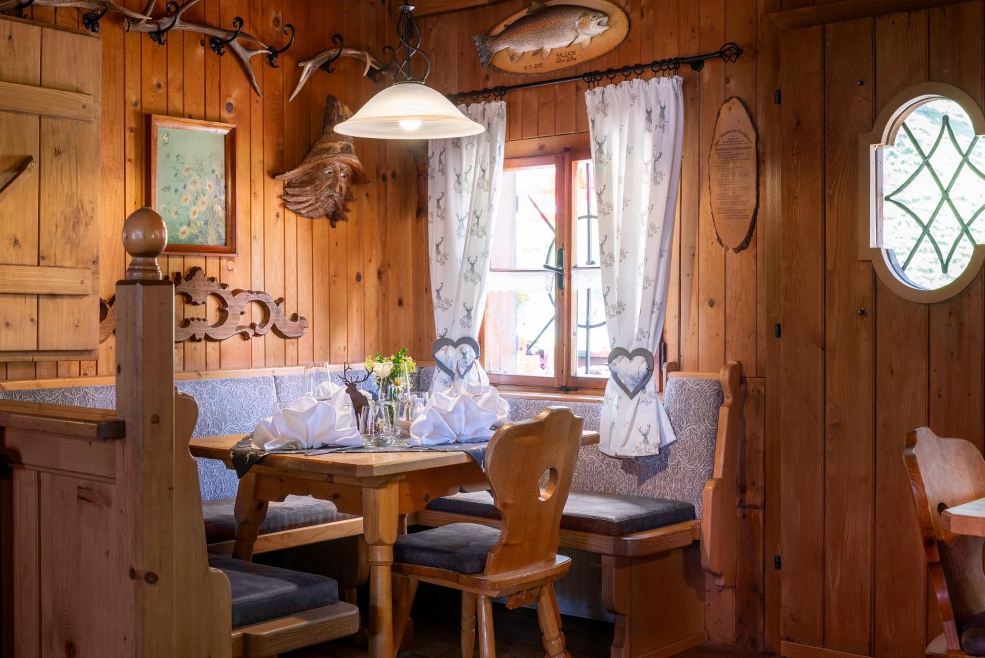 Senninger Alm Bed & Breakfast Hollersbach im Pinzgau Exterior photo