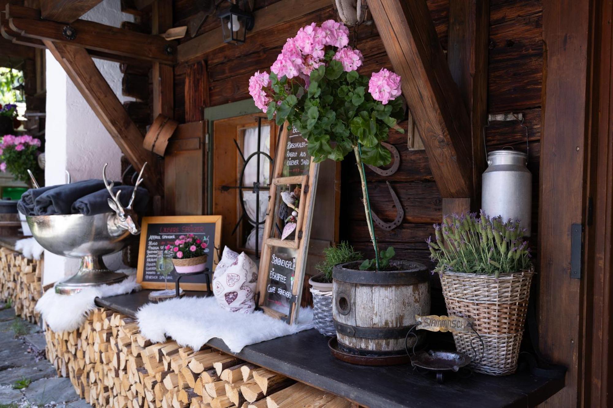 Senninger Alm Bed & Breakfast Hollersbach im Pinzgau Exterior photo